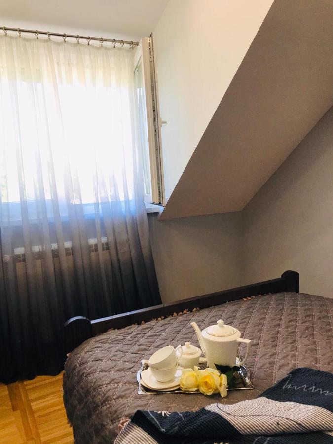 Apartman Jela โนวาวาโรช ภายนอก รูปภาพ