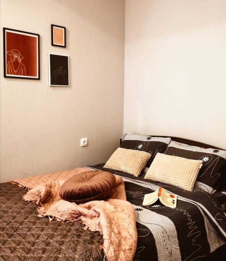 Apartman Jela โนวาวาโรช ภายนอก รูปภาพ